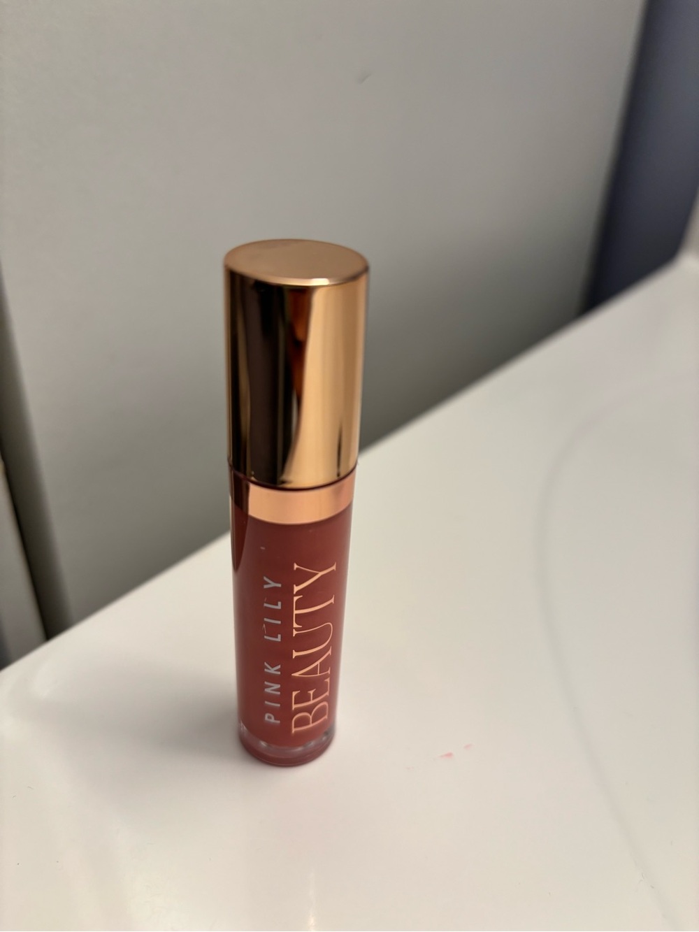Pink Lily Lip Oil in Dusty Rose